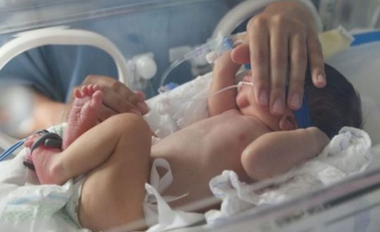 Pai e detido apos ele e mae tirarem filho prematuro de hospital em MT 600x400 1 Visor Notícias