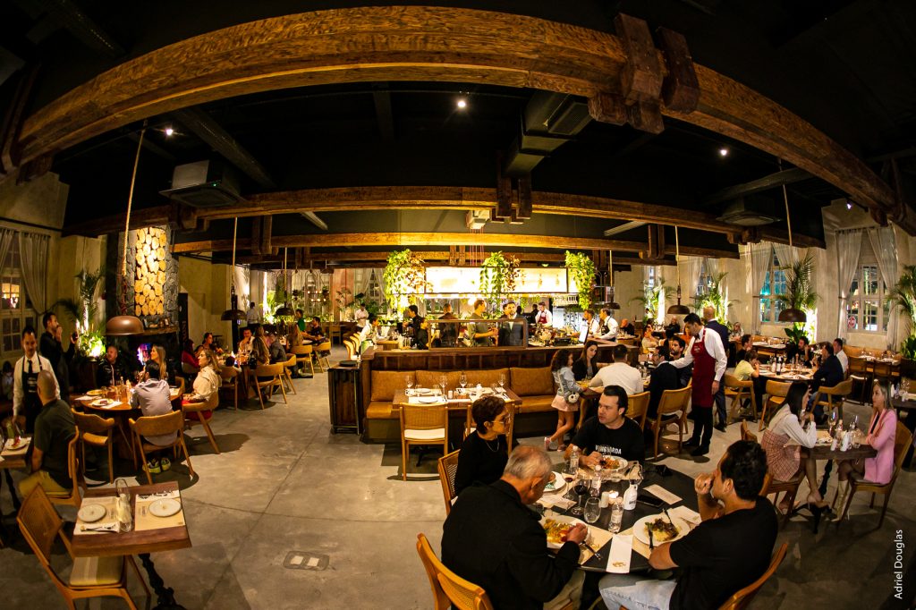 Trattoria Adriel Douglas ADR 8934 Visor Notícias