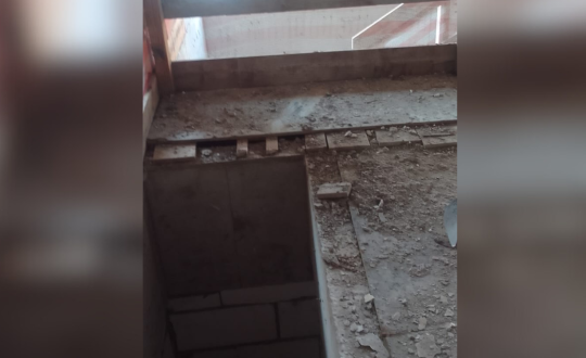 fosso de obra na meia praia