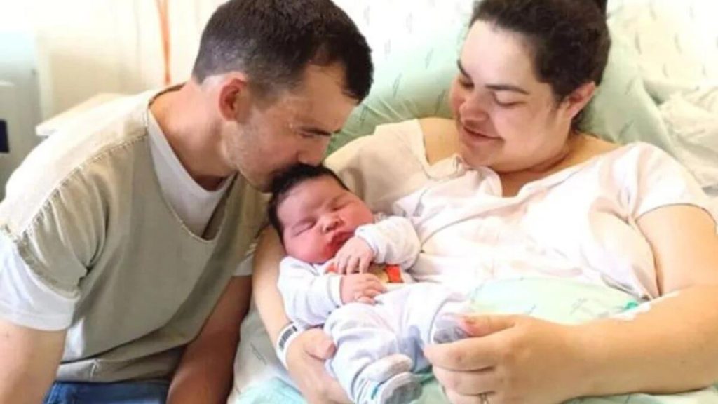 Bebe ‘gigante nasce com mais de 5 quilos em maternidade de SC e surpreende pais 4 1 Visor Notícias