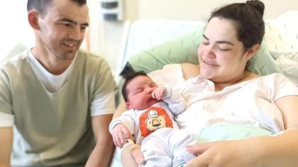 Bebe ‘gigante nasce com mais de 5 quilos em maternidade de SC e surpreende pais 5 Visor Notícias
