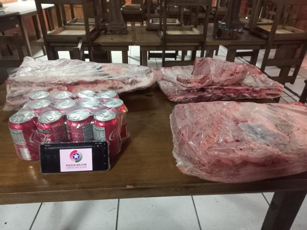 Churrasco cancelado! PM flagra trio com quase R$ 500 em carne e refrigerante furtados 2 Imagem do WhatsApp de 2023 11 21 as 07.46.33 8f2f8b87 Visor Notícias