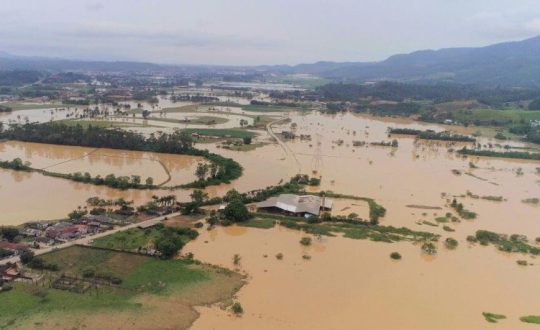 imagem mostra sao joao batista alagada