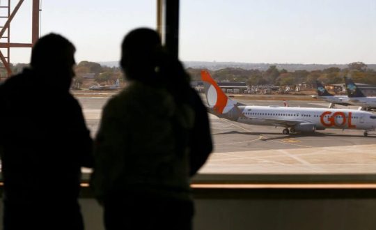 aeroporto avião gol