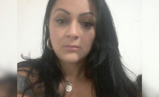 Briga entre vizinhos acaba com mulher morta esfaqueada e feridos em Joinville 1 Visor Notícias