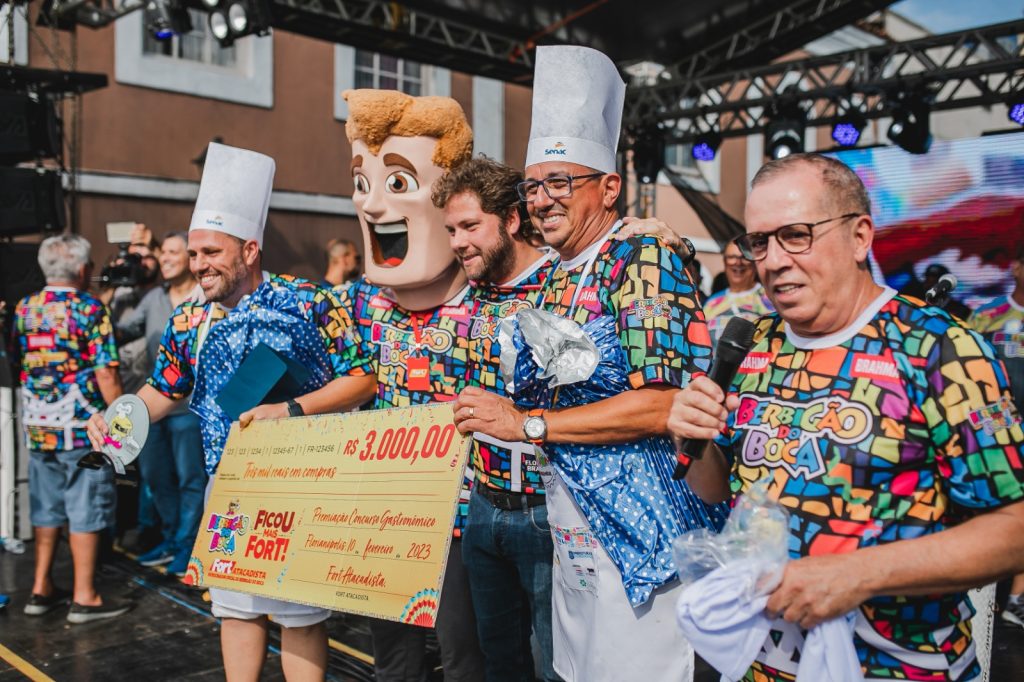 Fort Atacadista amplia apoio ao Carnaval de Florianopolis e se torna o principal patrocinador do Berbigao do Boca do Desfile das Escolas de Samba e da Arena Central Divulgacao Visor Notícias