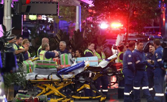 Ataque com faca em shopping da Austrália deixa ao menos 7 mortos