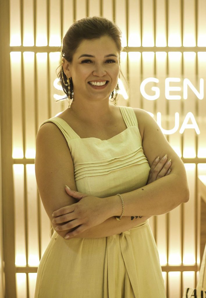 A empresaria Dhemi Paz proprietaria da Cafeteria Paes Gentis Visor Notícias