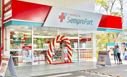 Nova unidade em Biguacu oferecera cerca de 500 itens entre produtos de perfumaria higiene pessoal dermocosmeticos e medicamentos 11 Visor Notícias
