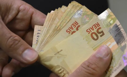 Imposto de Renda 2024 Saiba como consultar 1o lote de restituicao Visor Notícias