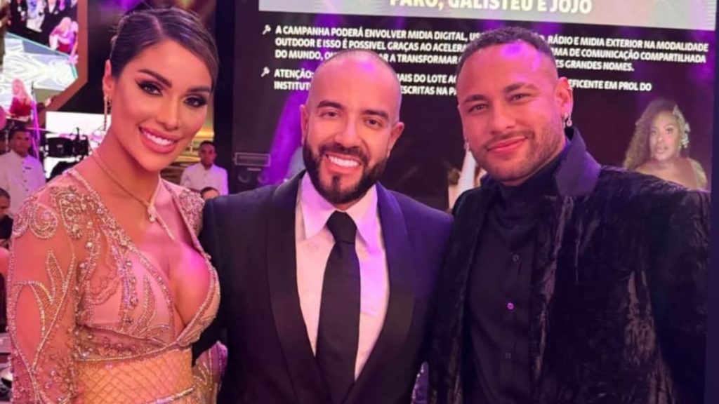 tati barbieri leilao neymar 2 Visor Notícias