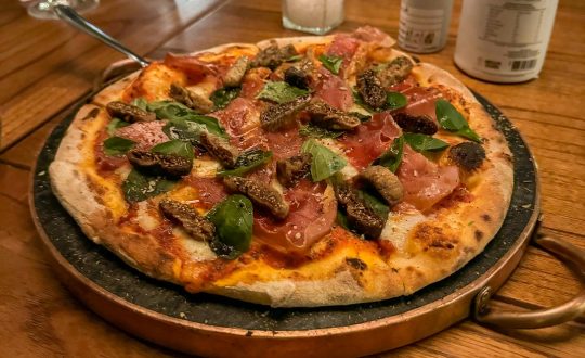 Novo sabor de pizza na Trattoria Carbone foto Agencia Blend Visor Notícias