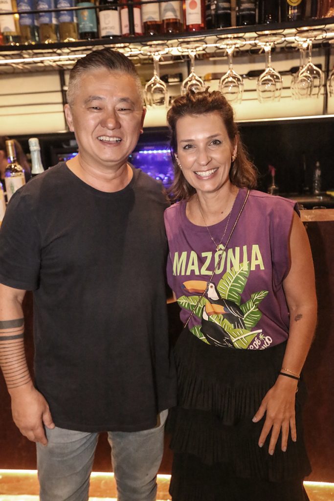 DJ Ely e a RP Giuliana Korzenowski Visor Notícias