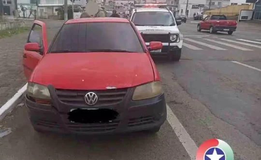 Comprei por mil reais afirma homem preso com carro furtado Visor Notícias
