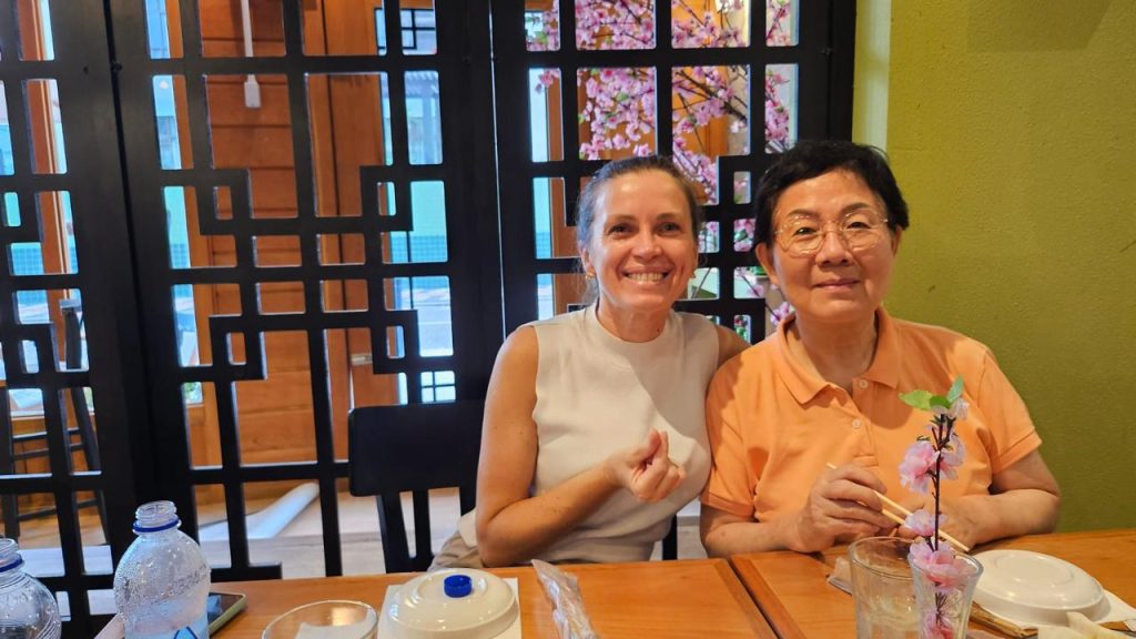 Katia Maczewski e sua mentora Harmoni diretamente da Coreia do Sul Visor Notícias