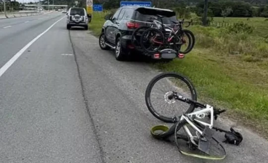 atropelar ciclista Visor Notícias
