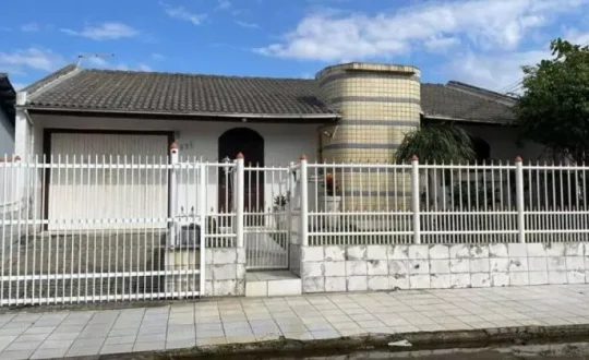 casa na rua antonio millioli 800x420 1 Visor Notícias