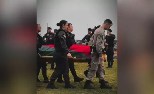 velorio do policial que morreu no caso do atirador de novo hamburgo 800x467 1 Visor Notícias