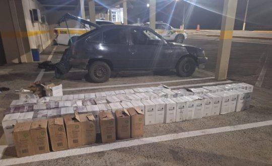 Veiculo com carga ilegal de vinhos e abandonado em Lages 944x531 1 Visor Notícias