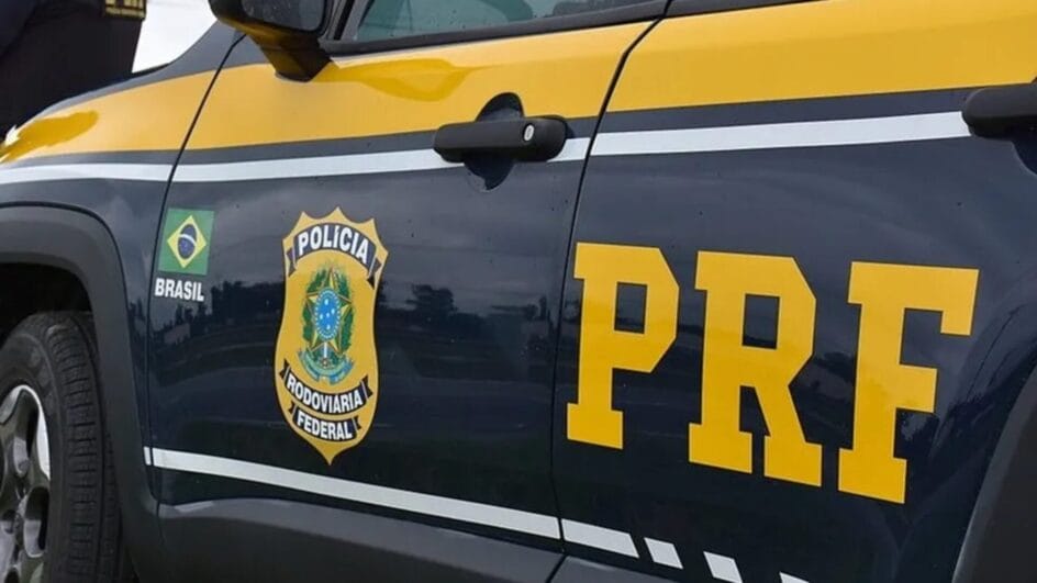 Colisao entre tres veiculos deixa carro pegando fogo na BR 282 em SC 944x531 1 Visor Notícias