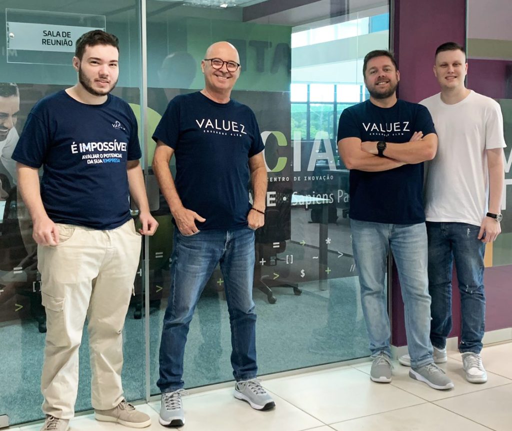 Enzo Faraco SLA Adonais Zanoni CEO Renato Cisz COO e Davi Stiefelmann operacao Foto Divulgacao Visor Notícias