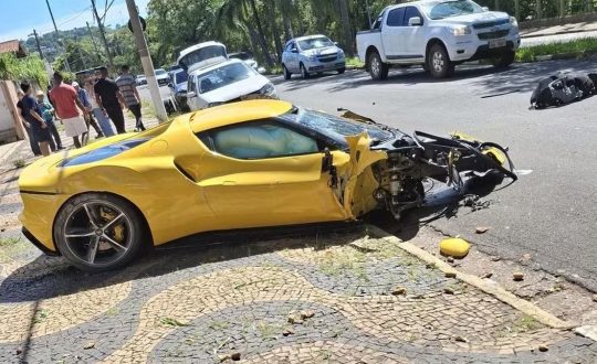 ferrari acidente reproducao widexl Visor Notícias