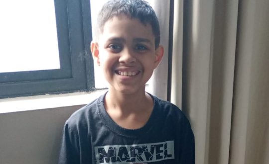 Mãe busca apoio para custear transporte e estadia após filho concluir transplante de medula óssea 1 design horizontal 2025 03 27T165156.681 Visor Notícias