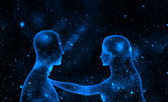 Ilustração de pessoas em um céu estrelado