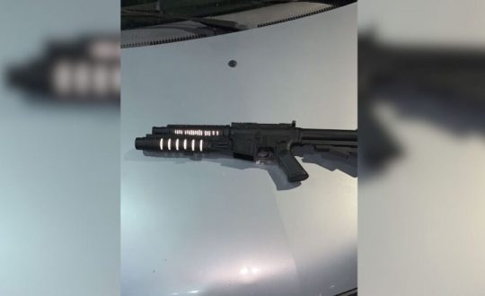 Homem carregava uma arma falsa Foto Divulgacao 944x531 1 Visor Notícias