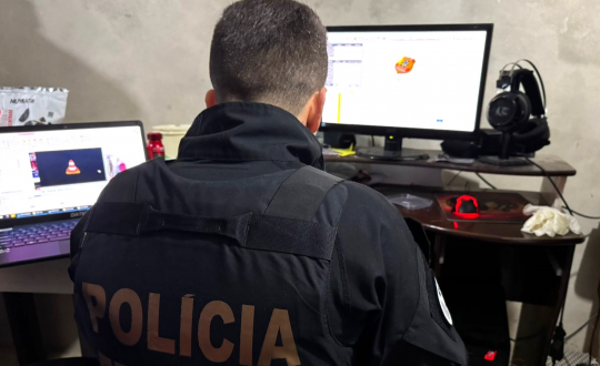 Ação da Polícia Federal em Chapecó e Herval d’Oeste resulta em prisões por crimes relacionados a abuso sexual infantojuvenil.