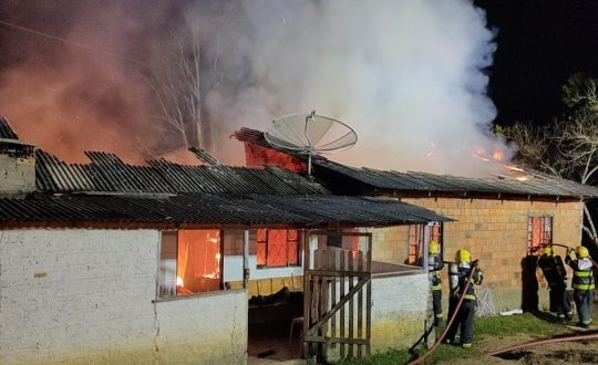 fogo residencia Visor Notícias