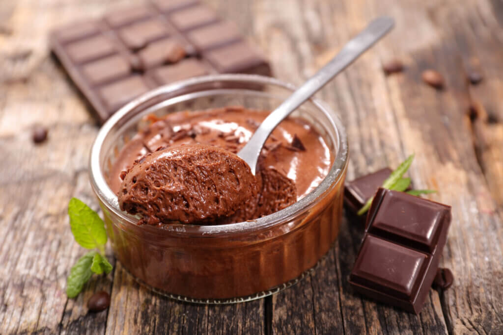 Musse de chocolate no ramequim