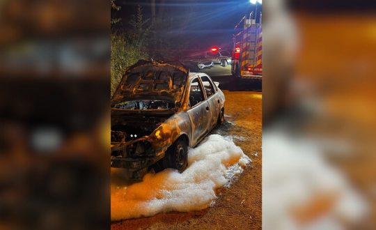 Três corpos são encontrados carbonizados em carro incendiado em São João Batista 1 pm itapema 1 Visor Notícias