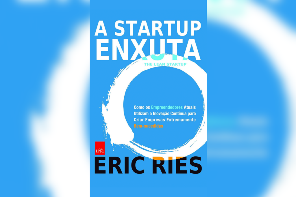 Capa azul do livro “A Startup Enxuta” com título em branco e laranja e um círculo estilizado